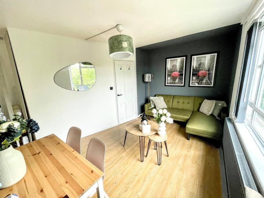 Stylish 2 Bedroom Flat In Angel Central Location London Exterior photo