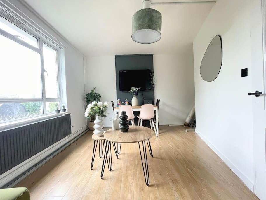 Stylish 2 Bedroom Flat In Angel Central Location London Exterior photo