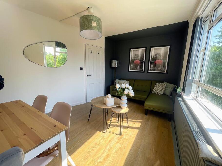 Stylish 2 Bedroom Flat In Angel Central Location London Exterior photo