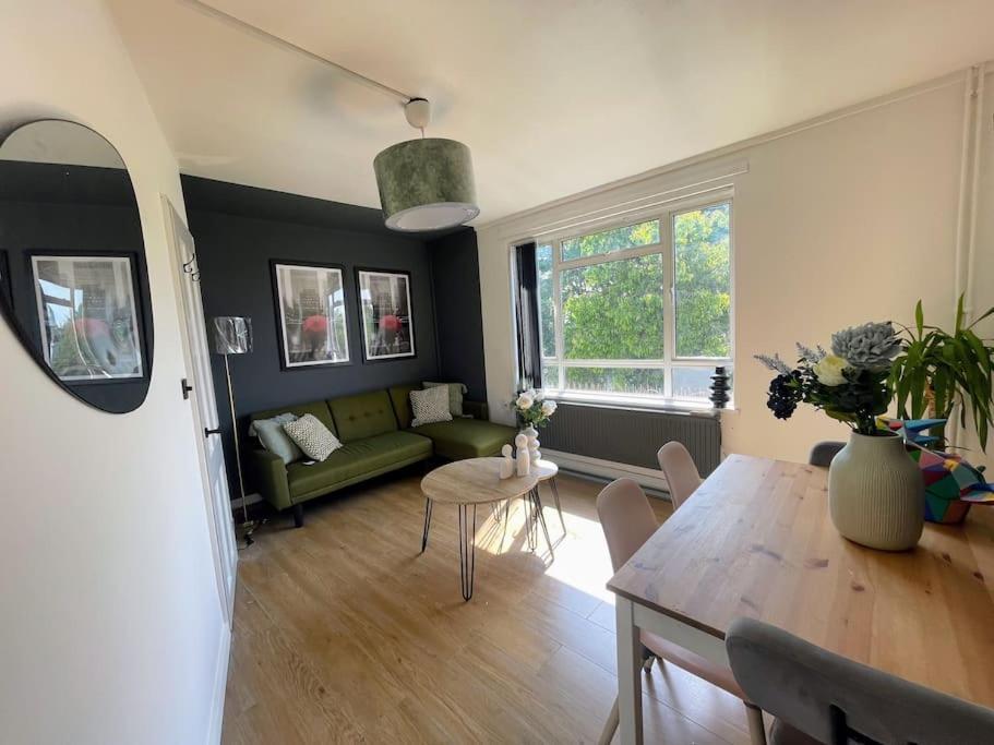 Stylish 2 Bedroom Flat In Angel Central Location London Exterior photo